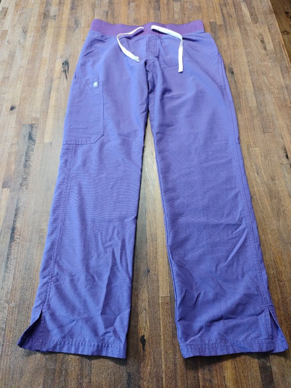 FIGS Kade Cargo Scrub Pants Womens XSP XS Petite Purple Straight Leg T21004P